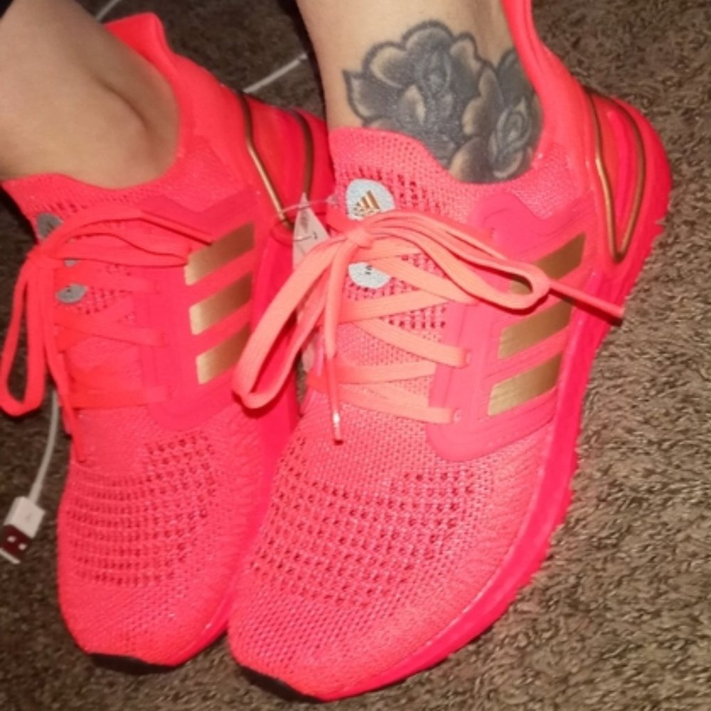 ADIDAS Ultraboost 20 Signal Pink Copper Women Shoe Size 5.5